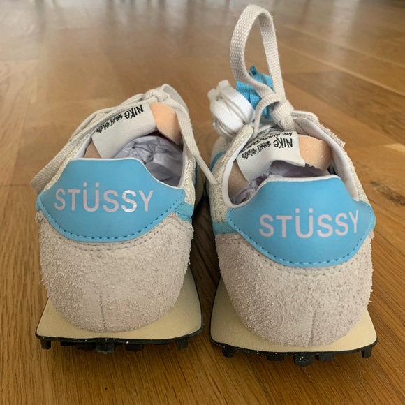 Stussy x Nike LD-1000 Phantom - Picture 5 of 8